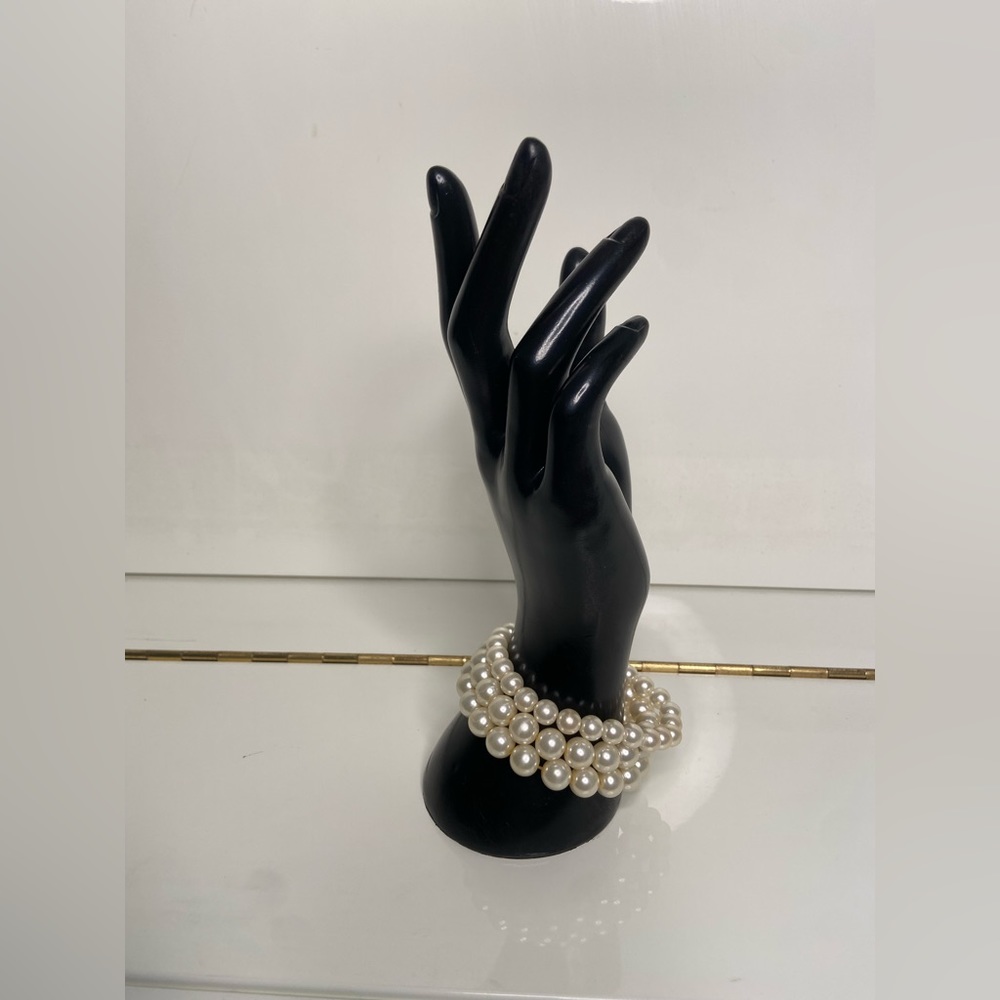 Pearl Bracelets Costume Jewelry 3 pcs - Picture 4 of 5